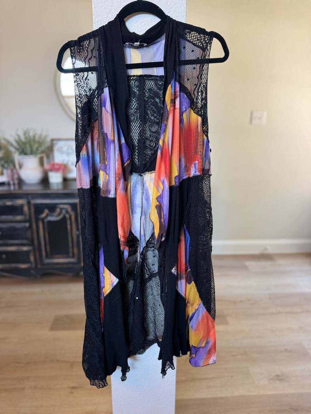 Adore Vest Size L Multicolored Abstract Print Lace Trim